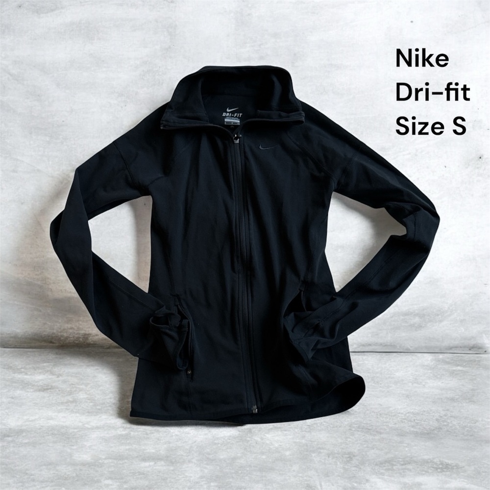 🌞❄️Nike Women's Black Utility Jacket